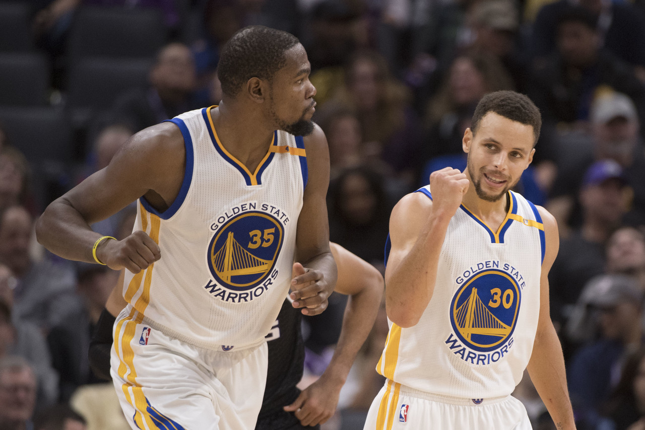 库里：2016年杜兰特来勇士 因为他知道在这里能够打得开心&amp;去争冠