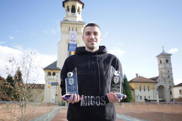 百家乐网站-斯坦丘回国接受采访：远离家人让2022年十分艰难