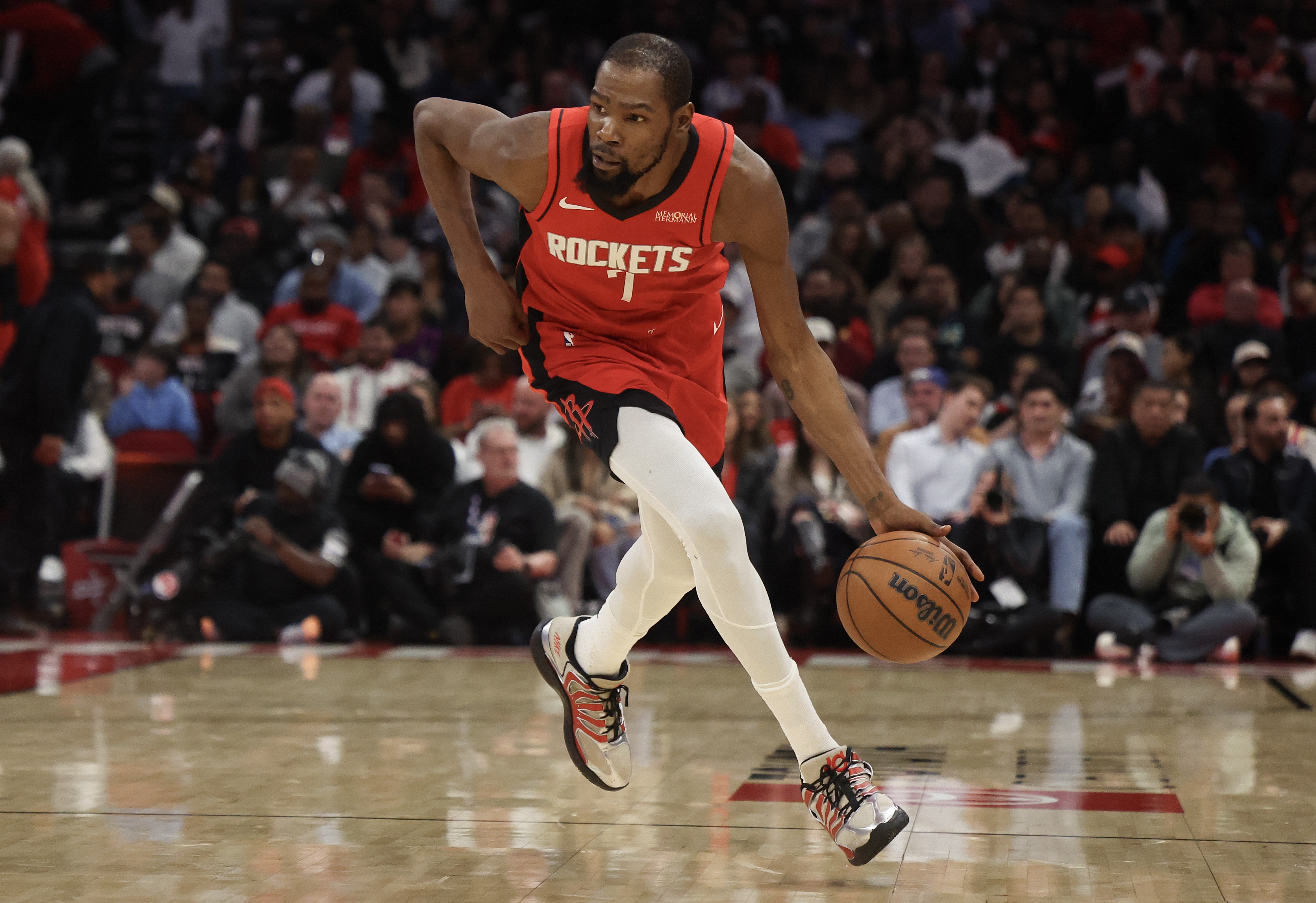 百家乐-杜兰特本赛季真实命中率63.4% 历史37岁以上场均20分球员中最高